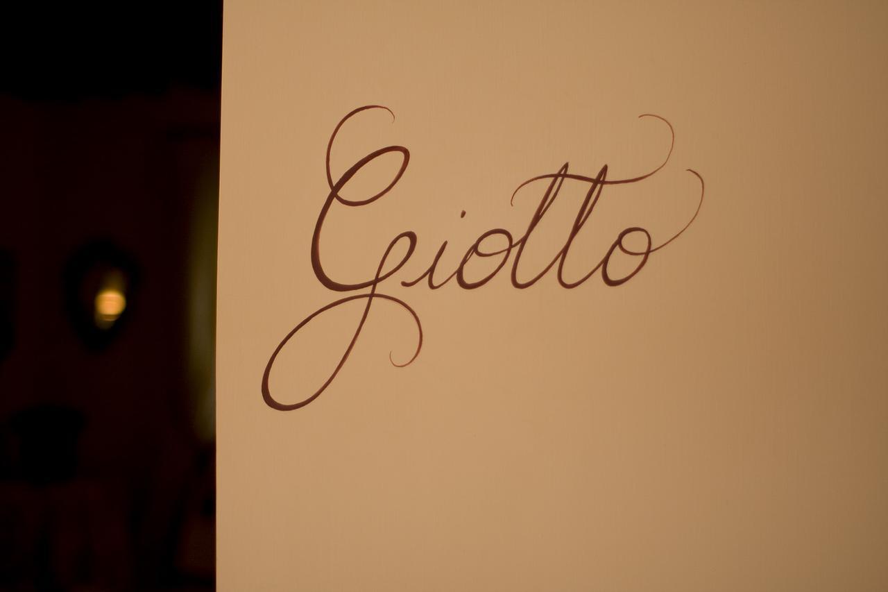 Il Castagno Wine & * Sienne